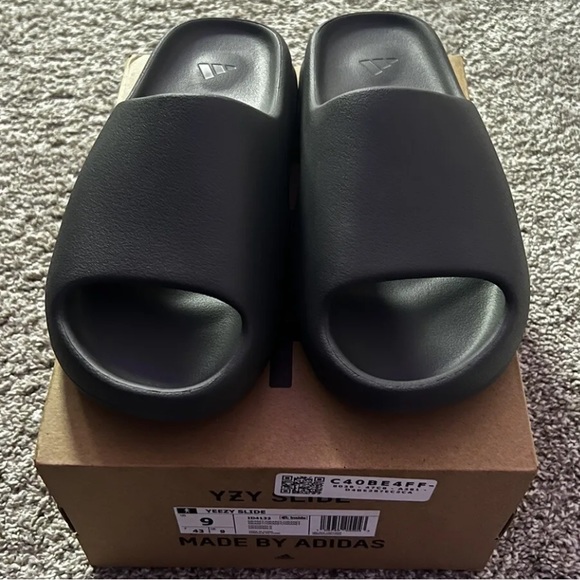 👽🆕 ADIDAS YEEZY SLIDE GRANITE SIZE 9 Men 👽🆕